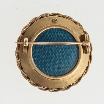 A BROOCH, 18K gold, old cut diamond c. 0.35 ct. Late1800 s. Weight 14,2 g.