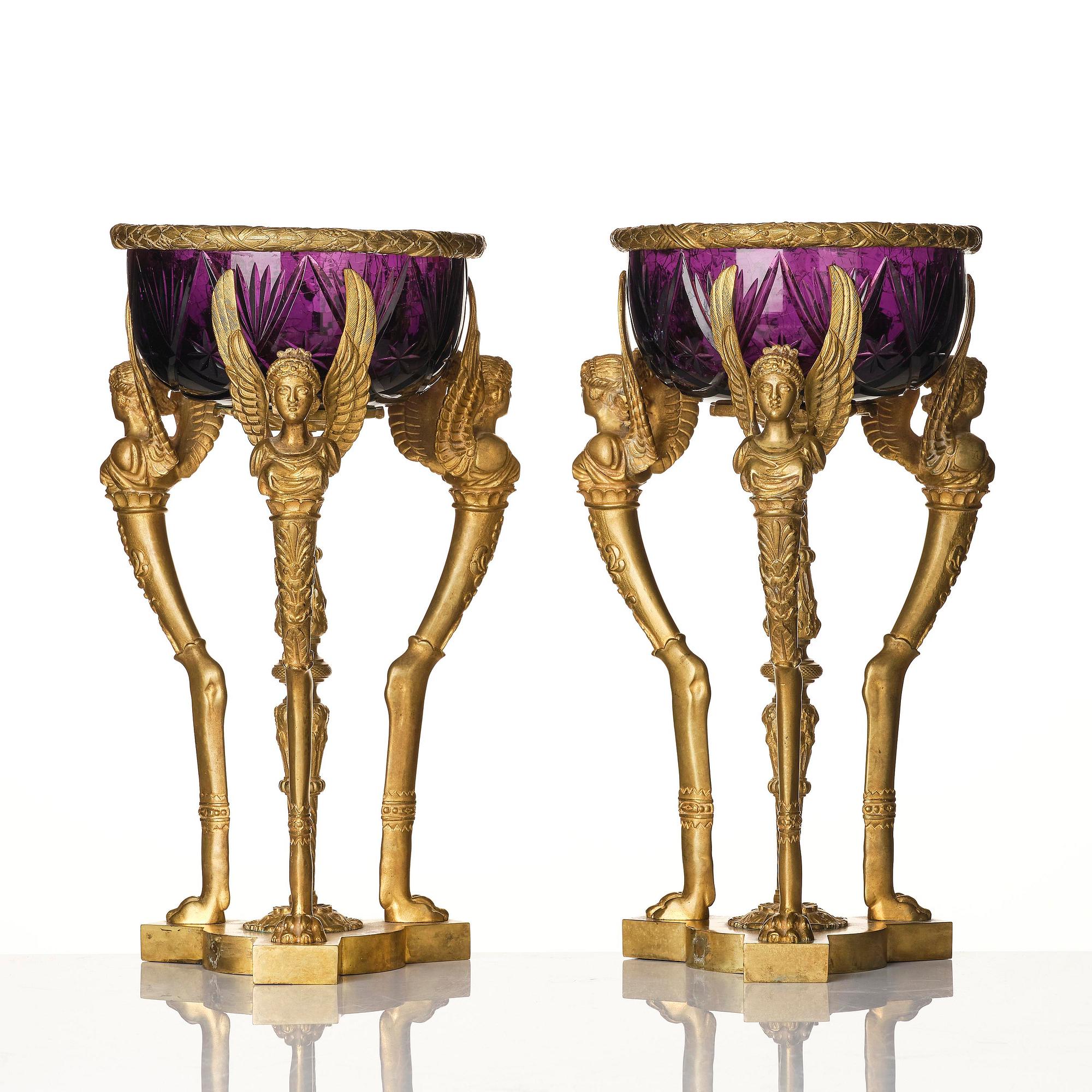 Uppsatsskålar, ett par, troligen Ryssland, sent 1800-tal, Empirestil.