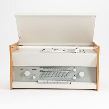 Dieter Rams, skivspelare och radio med rörförstärkare, modell "Atelier 1-81", Braun., designad 1959.