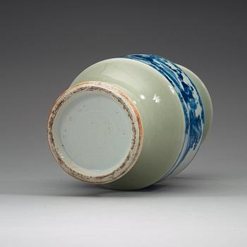 VAS, porslin. Qingdynastin, 1800-tal.