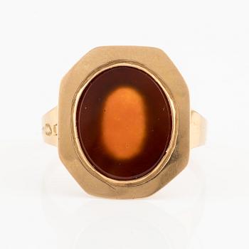 Ring, 18K gold with carnelian, Finland 19th century.