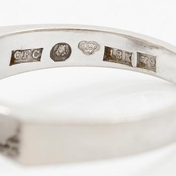 A ring 18K white gold set with an opal and eight-cut diamonds. CF Carlman, Stockholm 1973.