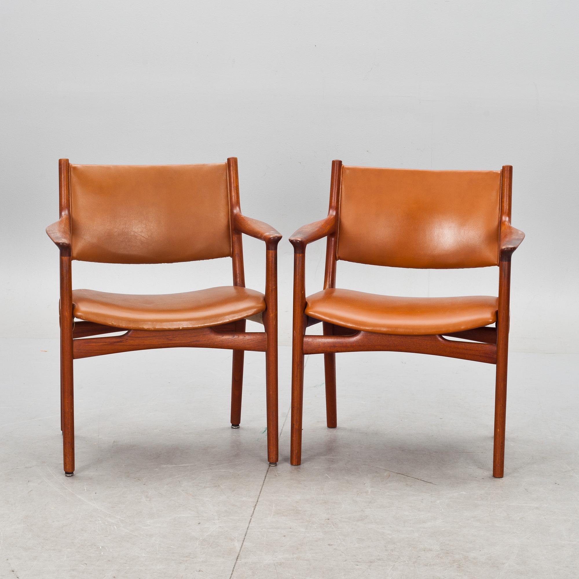 KARMSTOLAR, 2 st, Hans J. Wegner, Johannes Hansen.