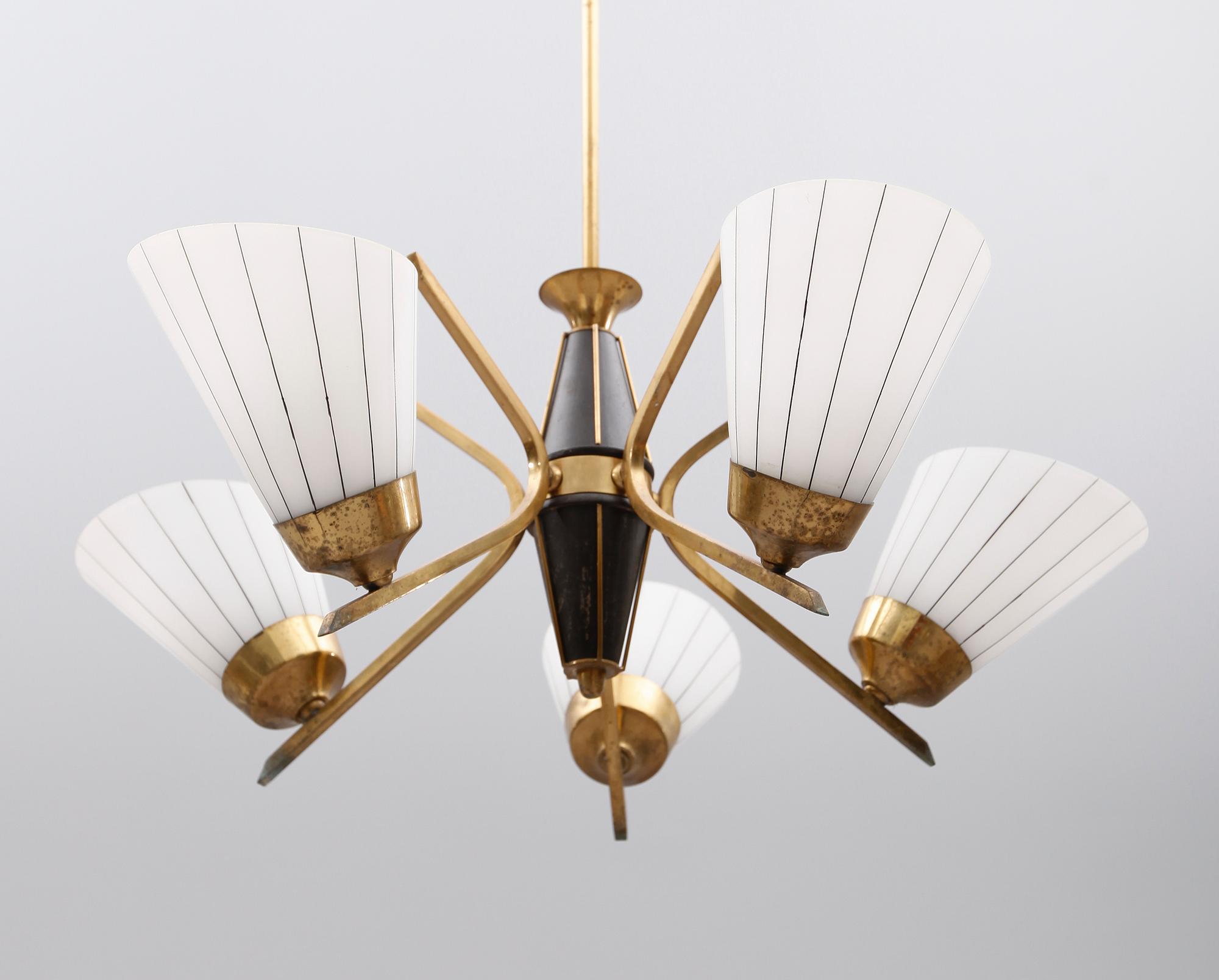 TAKLAMPA, 1950-tal. Höjd ca 63 cm.