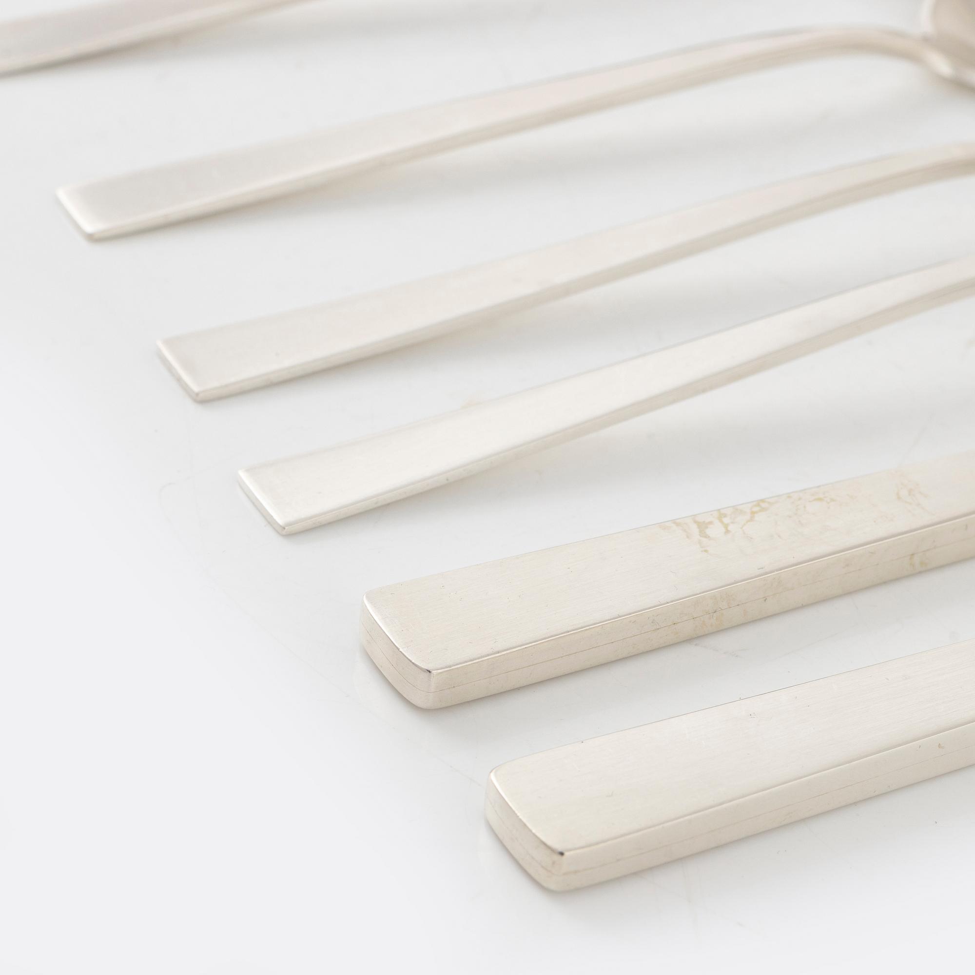 Bertel Gardberg, a silver cutlery set, 'Birgitta', Hopeatehdas oy, Helsinki 1959-1960 (36 pieces).