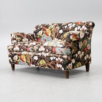 Josef Frank, sofa, model B 678, Svenskt Tenn, mid 20th century.