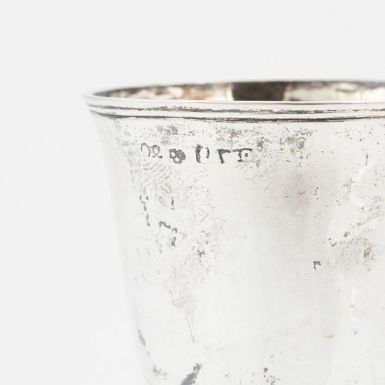 Two Swedish Silver Cups, mark of Olof Hellbom, Stockholm 1796.