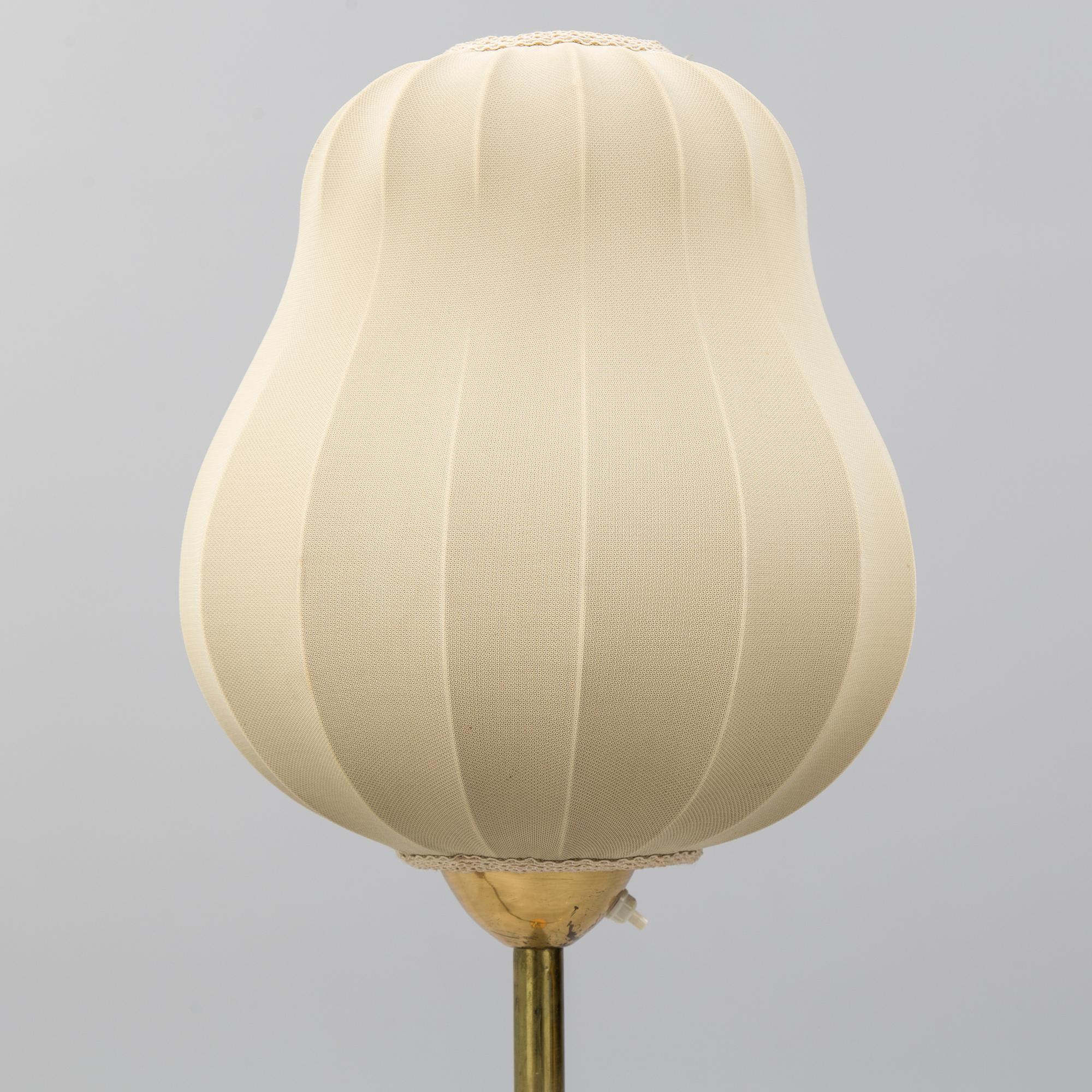 GOLVLAMPA, 1900-talets andra hälft.