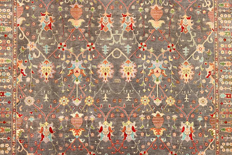 A Kazak carpet, c. 351 x 274 cm.
