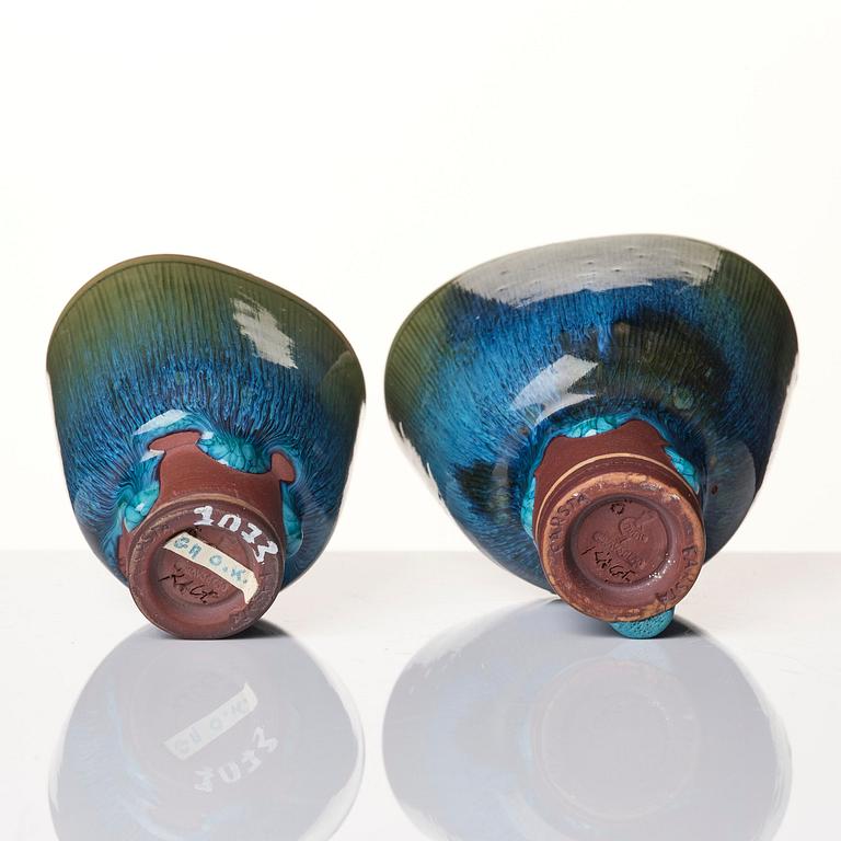 Wilhelm Kåge, a set of three Farsta stoneware footed bowls, Gustavsberg Studio 1950s.