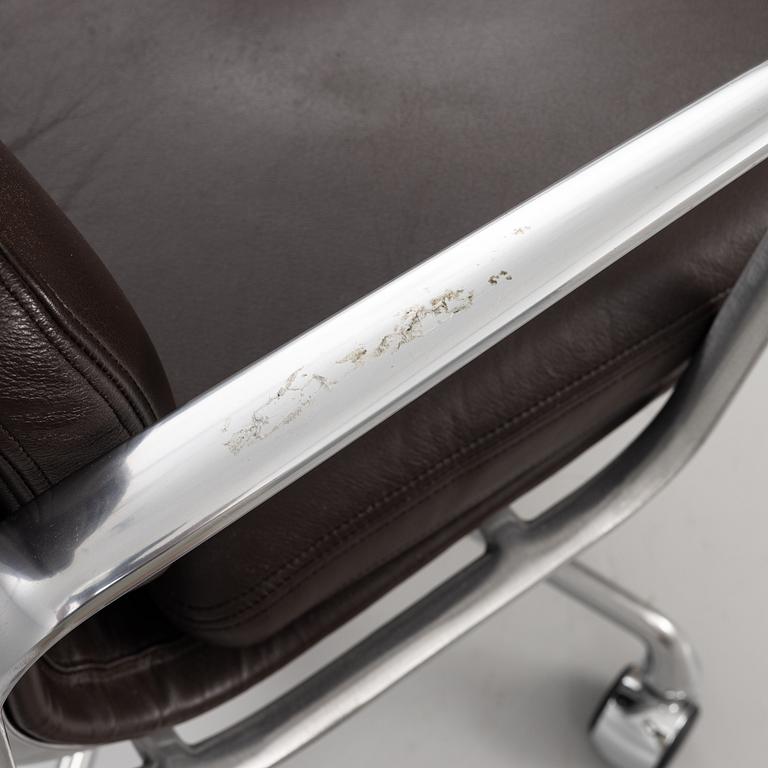 Charles & Ray Eames, kontorsstol, "Soft Pad Chair EA 219, high backrest", Herman Miller, 2000-tal.
