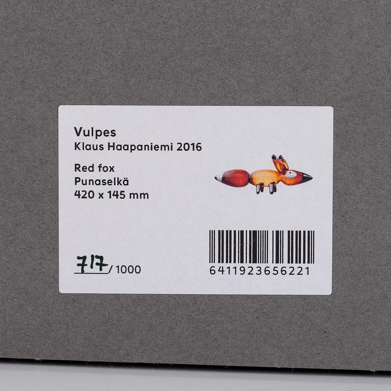 Klaus Haapaniemi, veistos, lasia, "Punaselkä", Iittala. Signeerattu Klaus H. Iittala 717/1000.