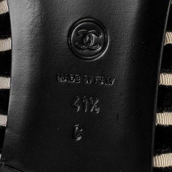 A pair of Chanel ballerina pumps, size, 41½.