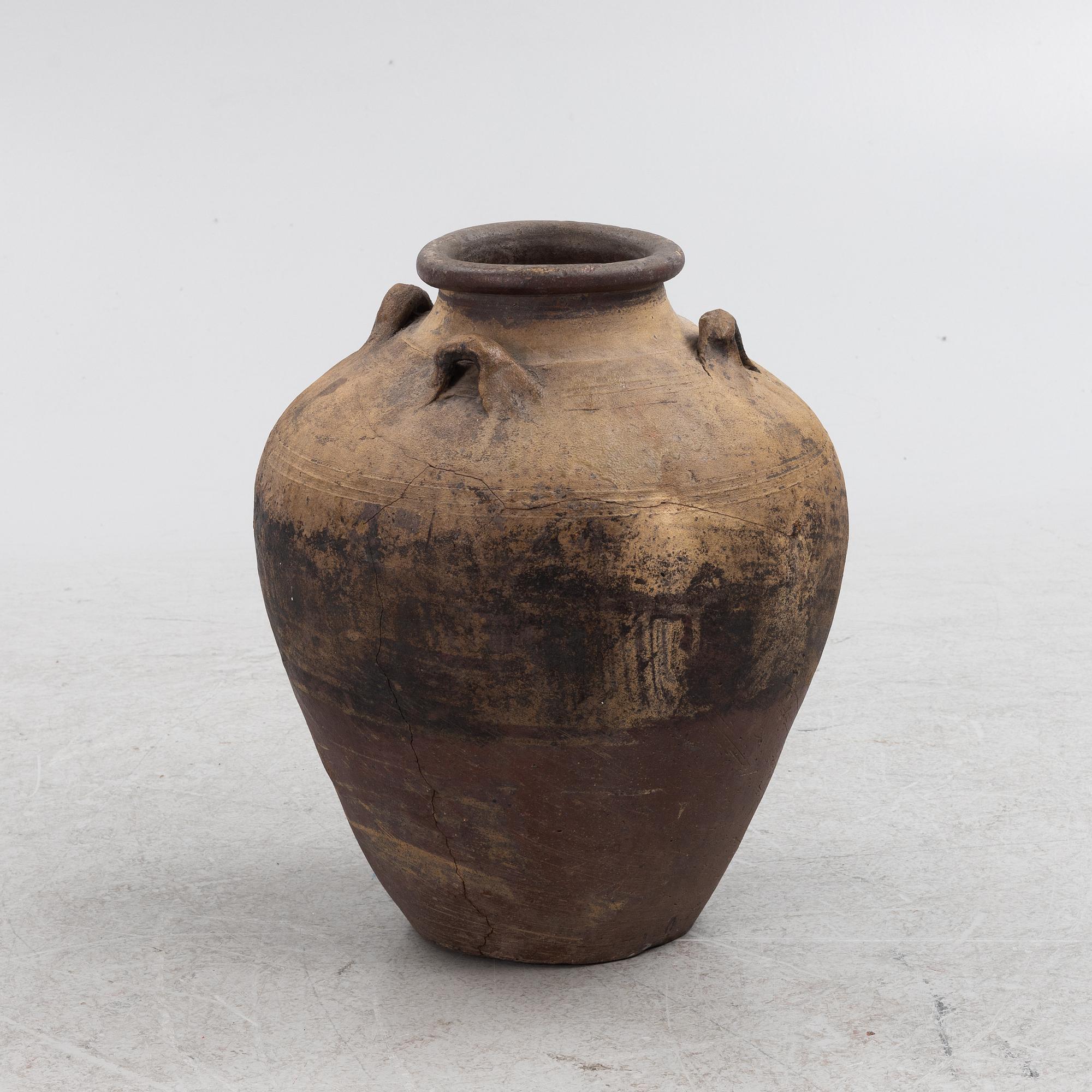 A ceramic vase, 19th century or older.