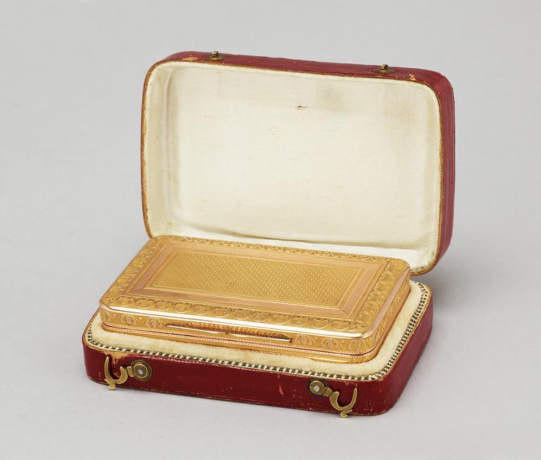 A GERMAN 19TH CENTURY GOLD-BOX.