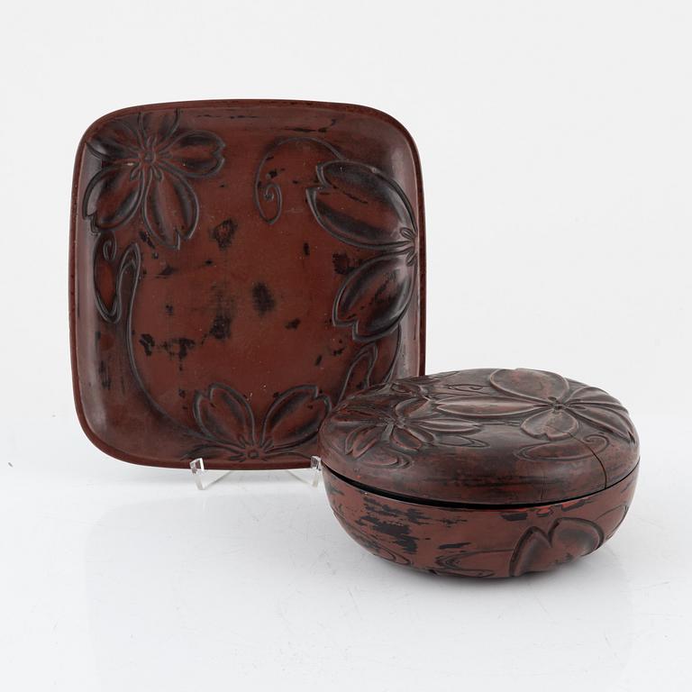 A Japanese lacquer tray and box with cover, 19th Century.