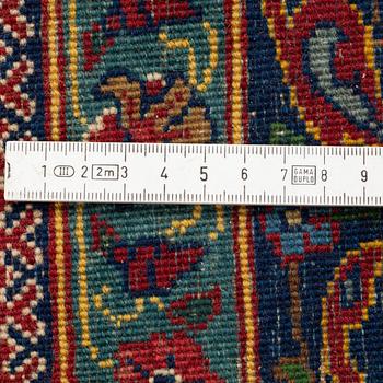 An Tabriz rug, probably ca 204 x 141 cm.