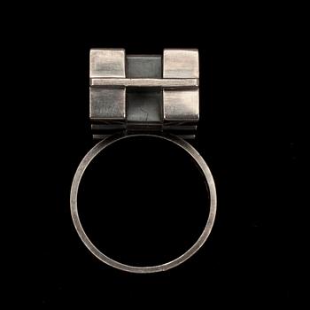 RING, silver, Elis Kauppi, Kupittaan Kulta, Åbo 1968. Vikt ca 9,7 g.