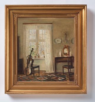 Carl Holsoe, Interior with cello.