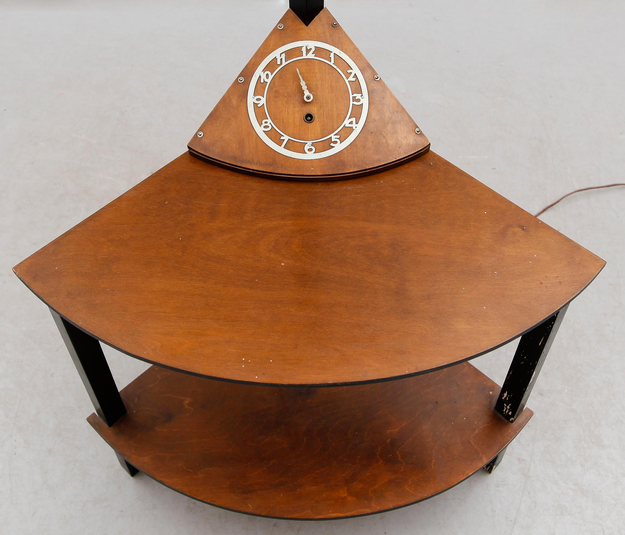 GOLVLAMPA, art déco, 1900-talets första hälft.