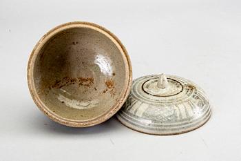 A set of six blue and white plates, a vase mounted as a lamp, and a jar with cover, Qin dynasty, Qianlong (1736-95).