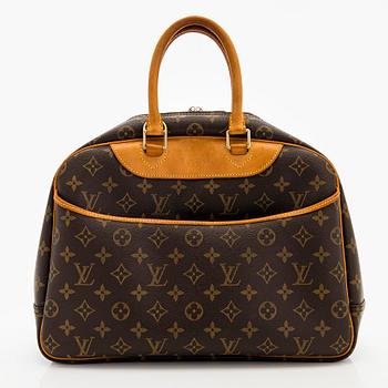 Louis Vuitton, a Monogram Canvas 'Deauville' bag.