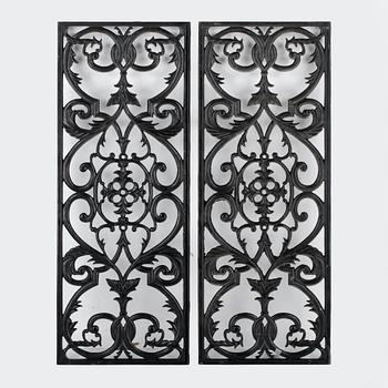 FÖNSTERGALLER, ett par, gjutjärn, Hälsingland.