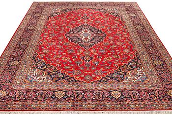 A Keshan carpet, c. 405 x 300 cm.