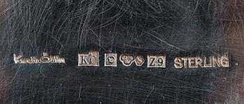DOSA, silver, Kerstin Öhlin, 1974. Vikt ca 375 g med lockets träinsats.