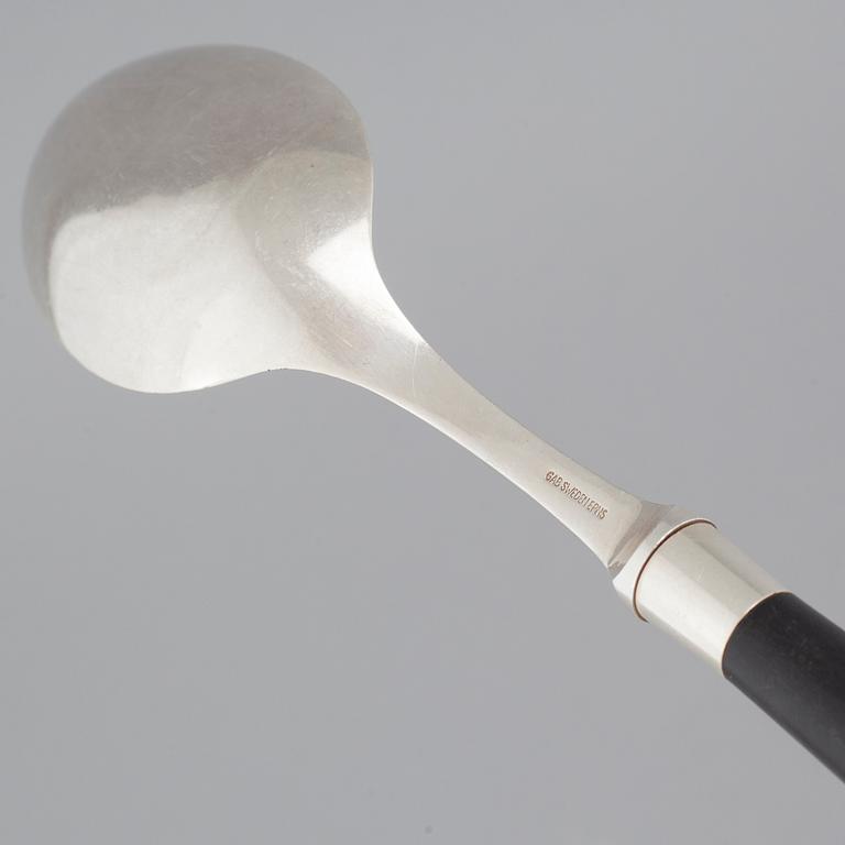 99 pieces of silvered metal cutlery, "Creation Peter", second half of the 20th century.