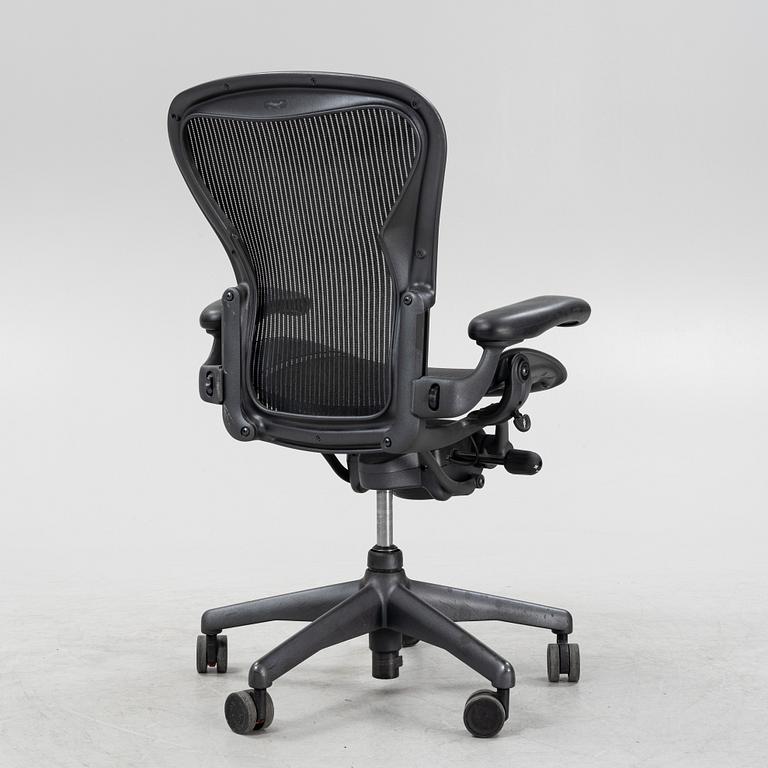 Don Chadwick/Bill Stump, skrivbordsstol, "Aeron", Herman Miller.