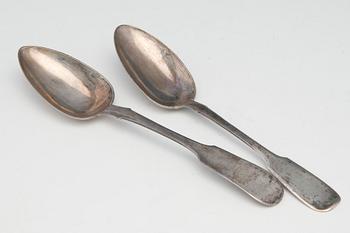 122. 2 RUSSIAN SPOONS.