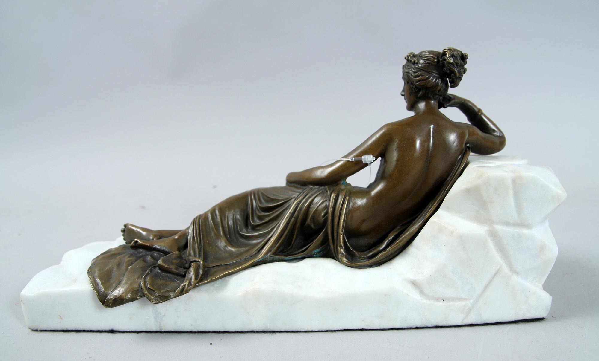 SKULPTUR, brons på marmorsockel, 1900/2000-tal.