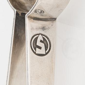 Bertel Gardberg, sockertång, silver, Suomen Kultaseppä, Åbo 1967.