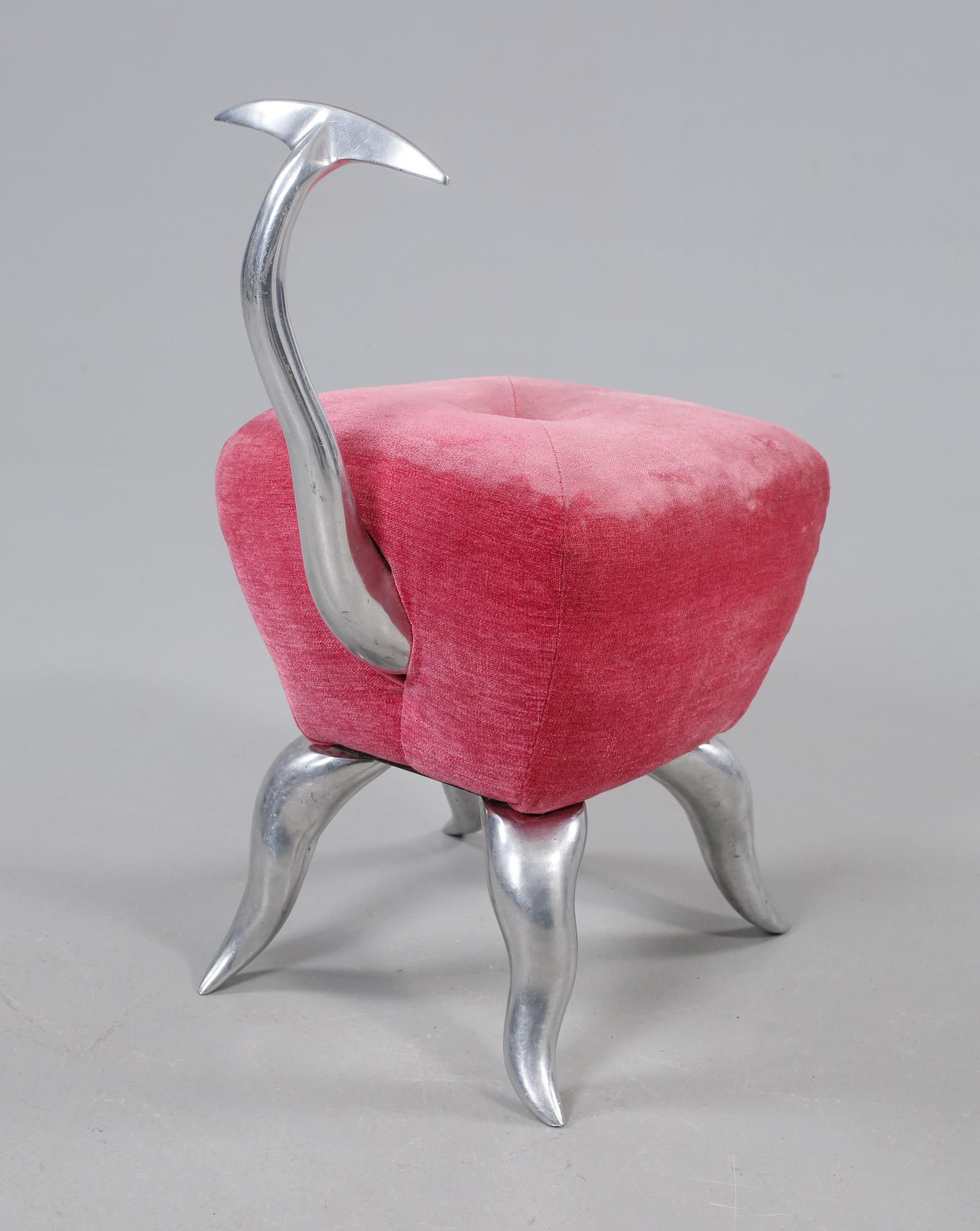 PALL, möjligen Philippe Starck, omkring år 2000.