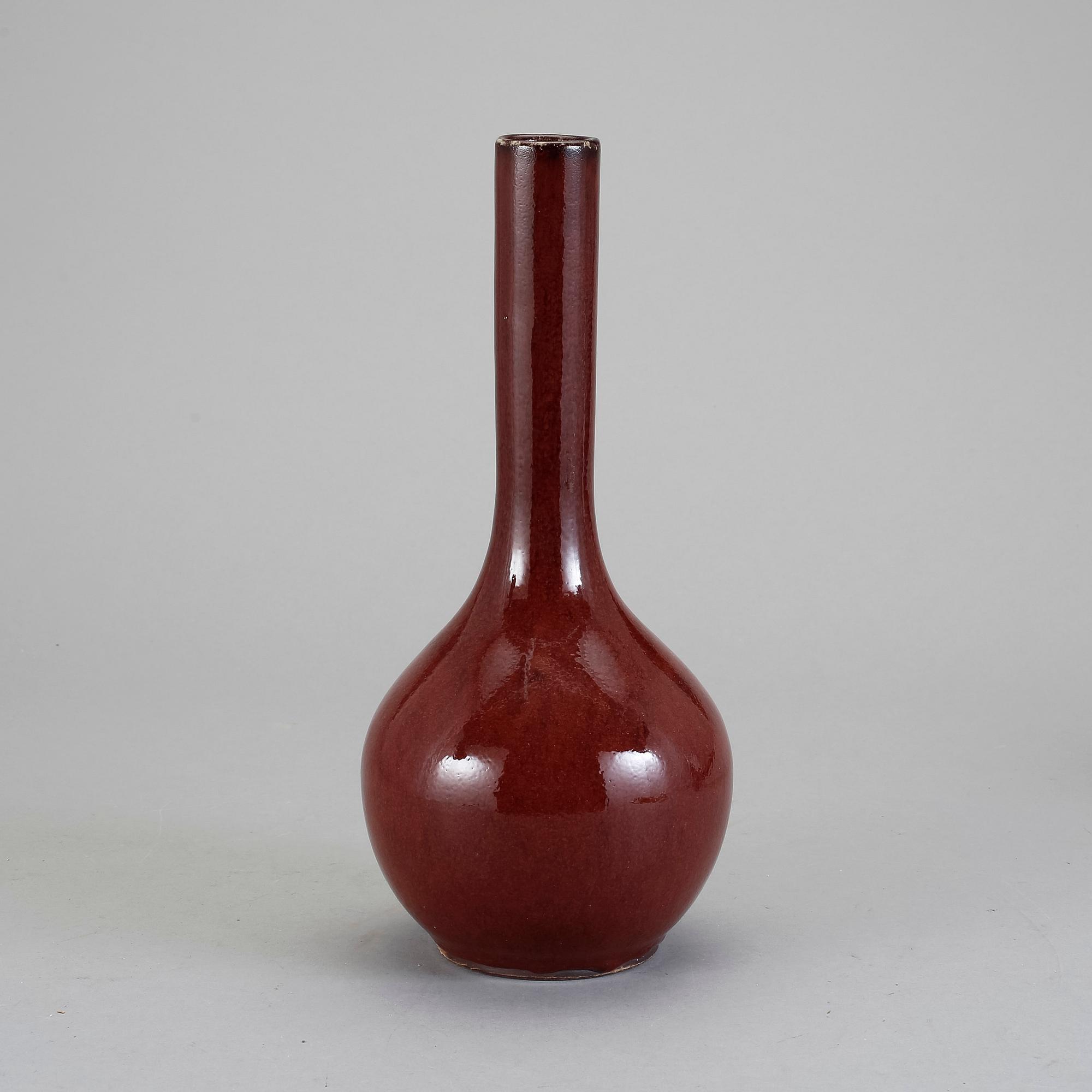 VAS, stengods, Kina, modern tillverkning.