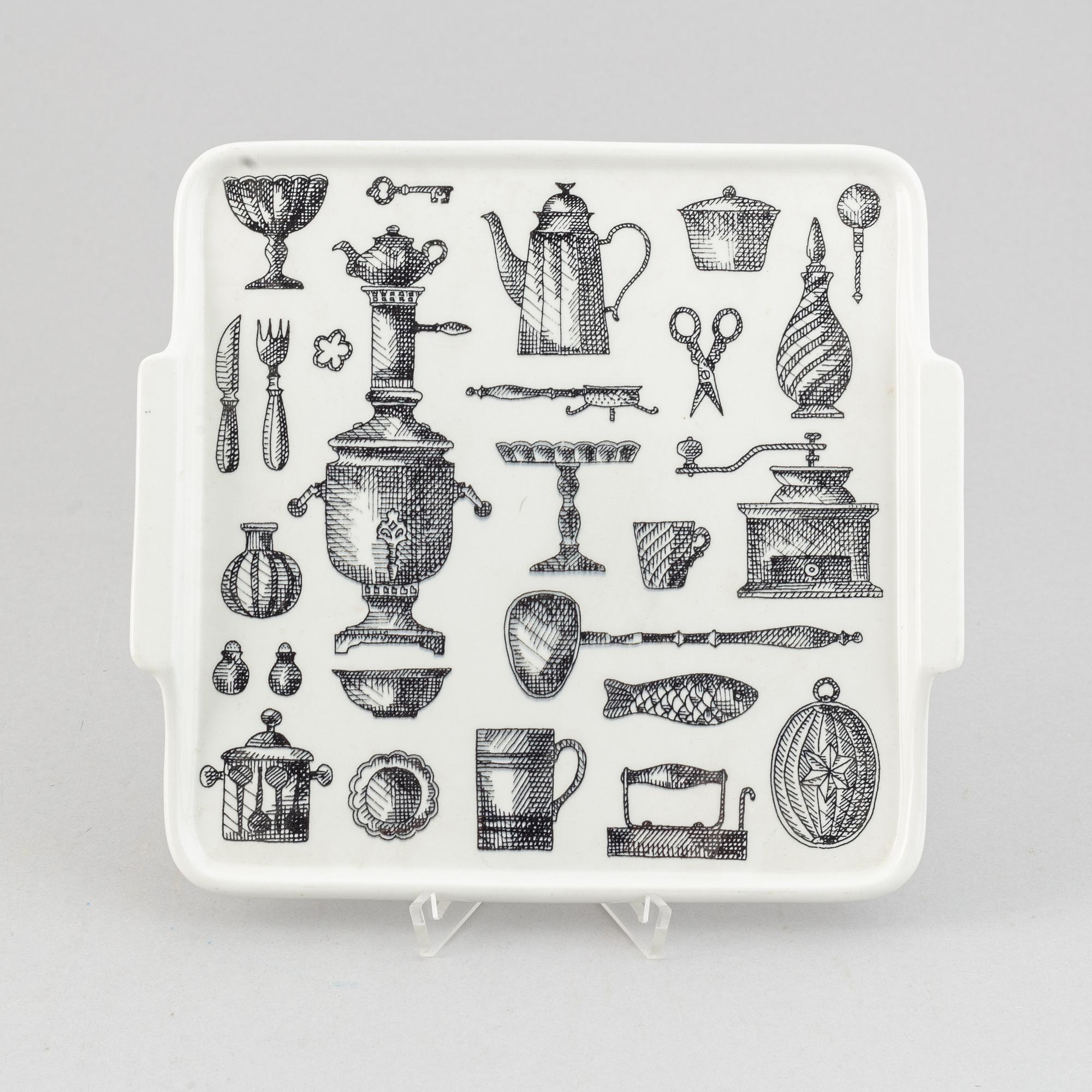 A ceramic tray, Arabia, Finland.
