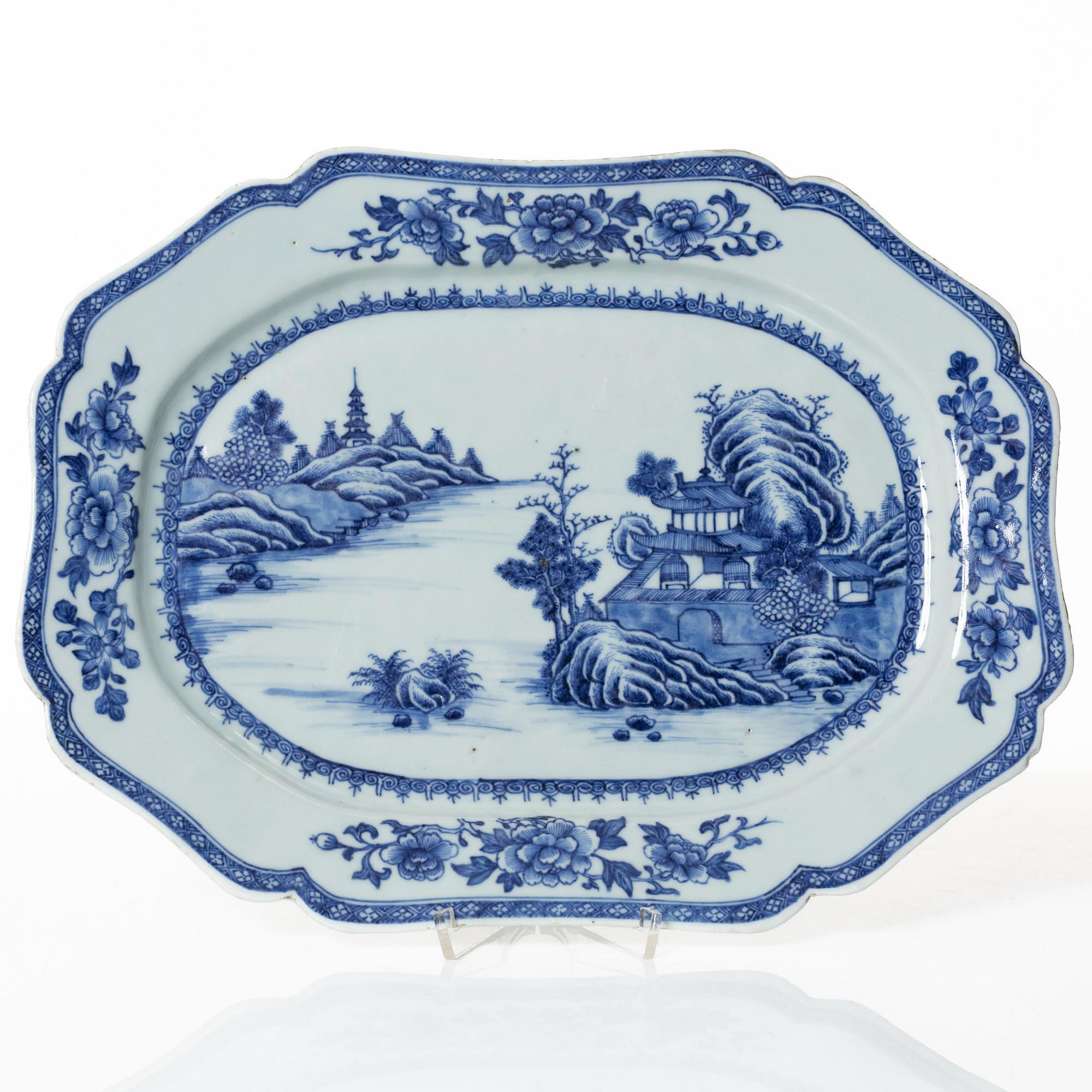 A blue and white porcelain charger, China, Qing dynasty, Qianlong 1736-95.