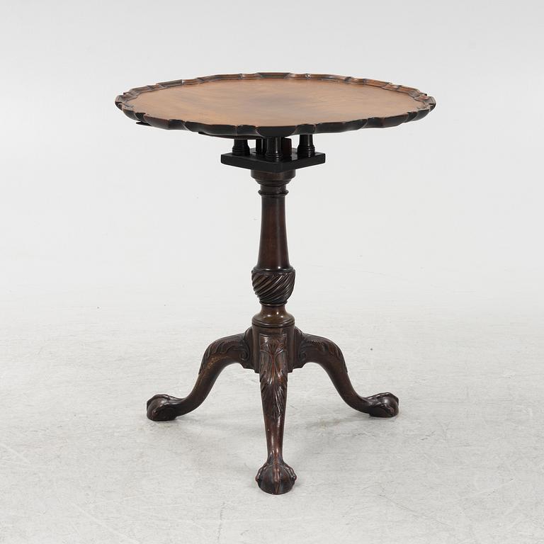 A side table, England, early 19th Century.