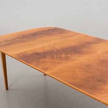 JOSEF FRANK, a dining table, Svenskt Tenn, model number 947, 4 extentions.