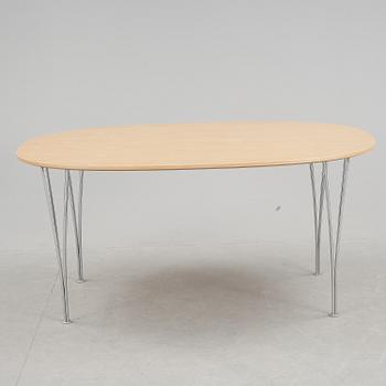 BORD, "Superellips" Design Bruno Mathsson och Piet Hein för Fritz Hansen.