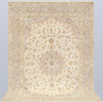 A Keshan carpet, approx. 300 x 206 cm.