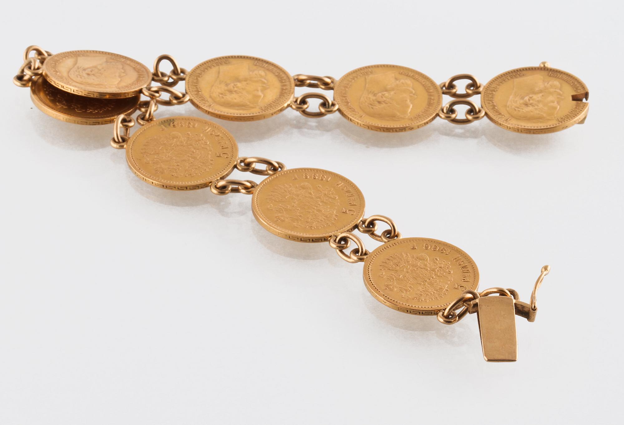 ARMLÄNK, 18K guld med 8 mynt, 5 rubel, Ryssland, 1898, 1899 samt 1900. Vikt 41,5 gram.