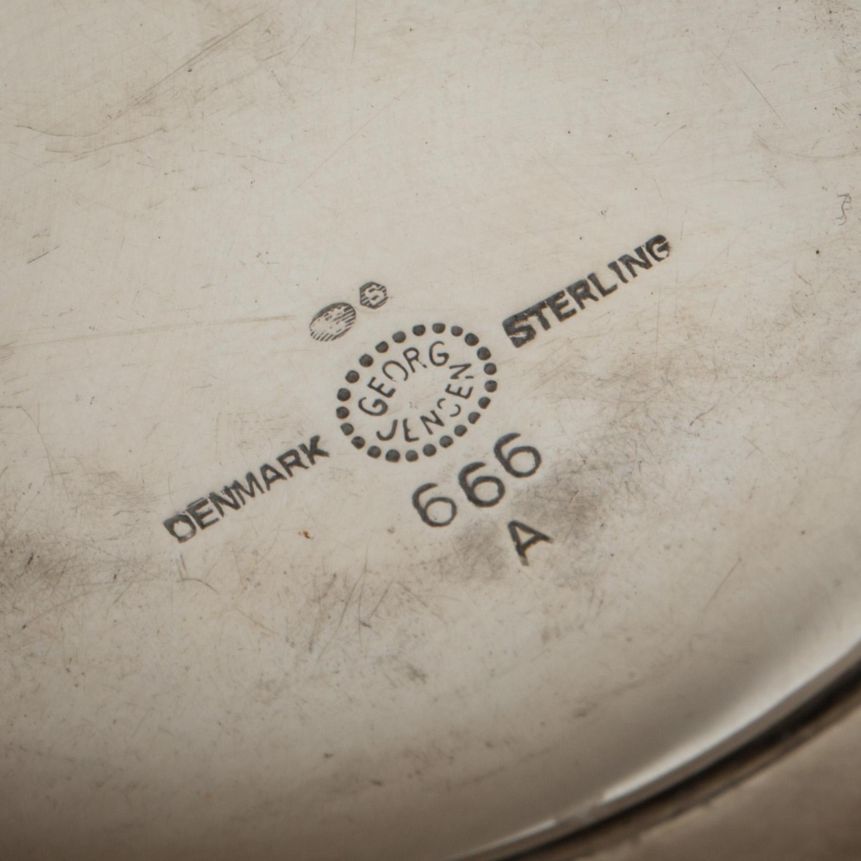 ASKFAT, sterlingsilver, Georg Jensen, modell 666A. Vikt ca 50g.