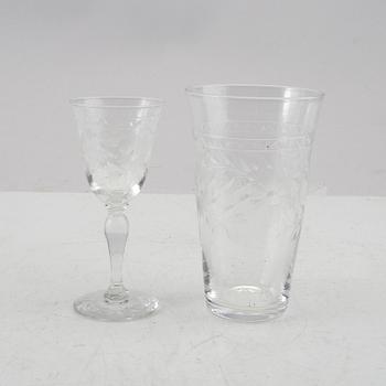 Fritz Kallenberg service 71 pieces "MacGuirlang" and "Vincent" Kosta mid-20th century.
