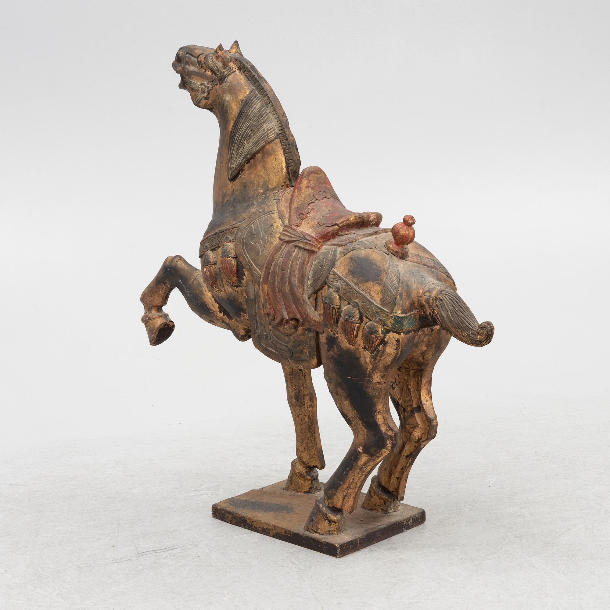 Skulptur, snidad trähäst.