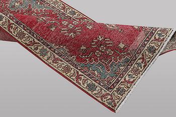 A runner carpet, Persian, Vintage Design, ca 229 x 75 cm.