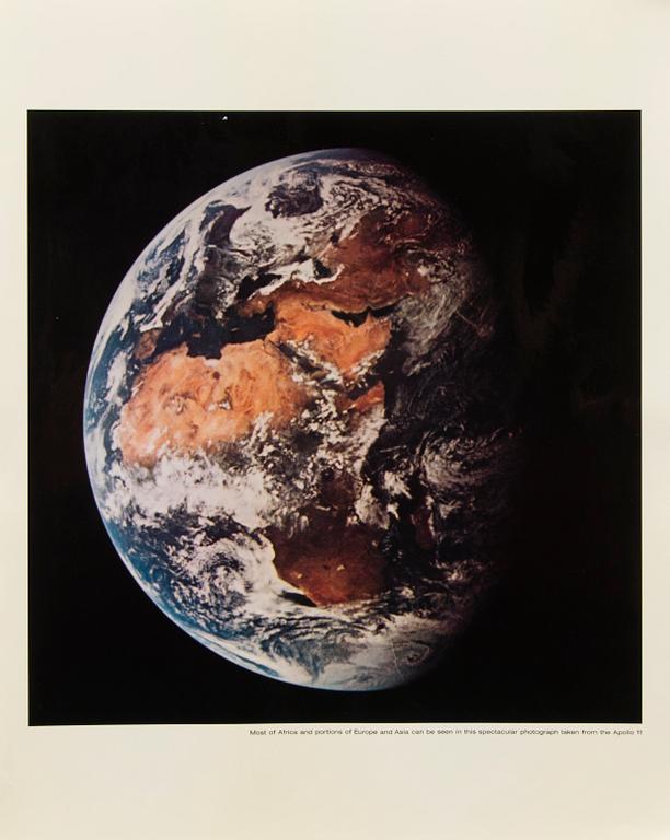 Twenty Photographs of the Moon, publisher Omega / Perkko Oy, 1969.