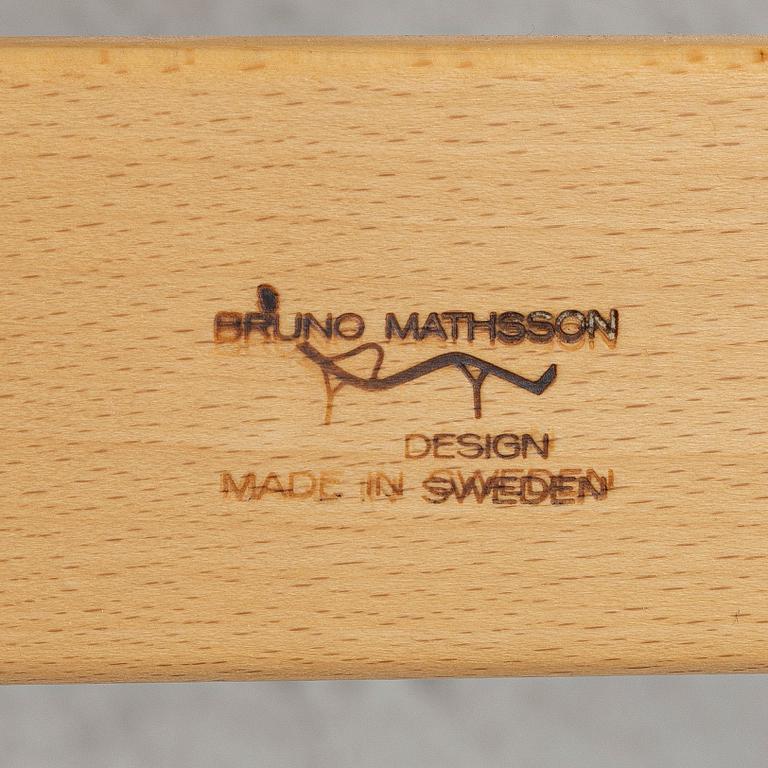 Bruno Mathsson, fåtölj/karmstol, "Eva", Firma Karl Mathsson, sent 1900-tal.