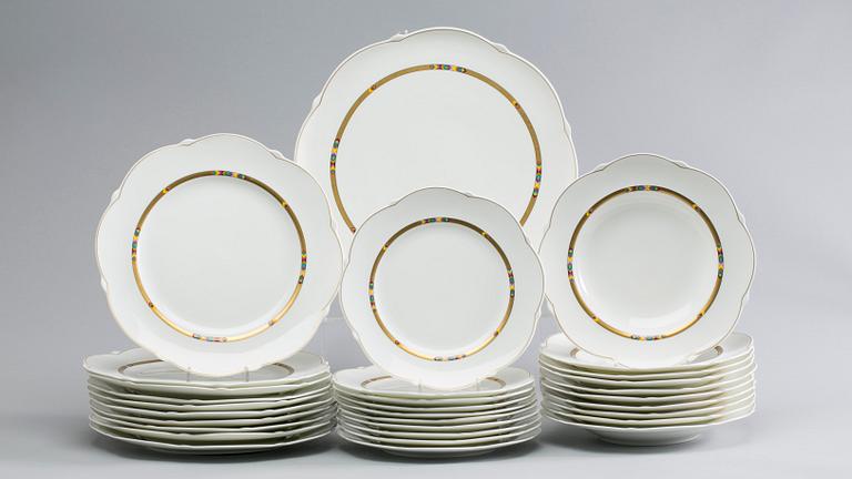 A Villeroy & Boch "Vivia" dinner service.(50).